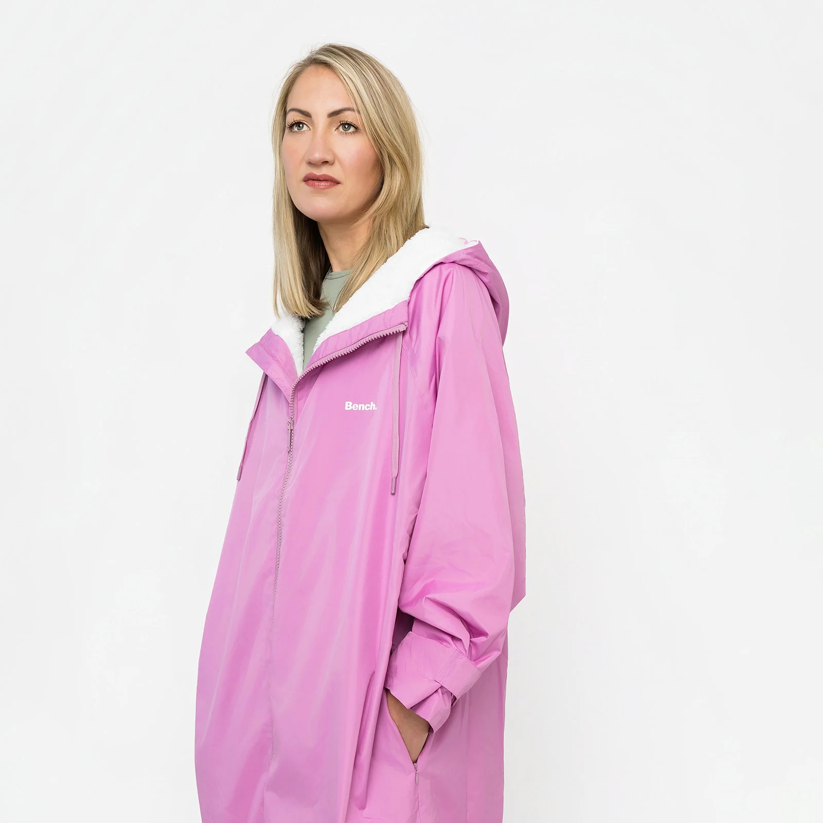 Bench Leacy Waterproof Changing Robe - Image 17