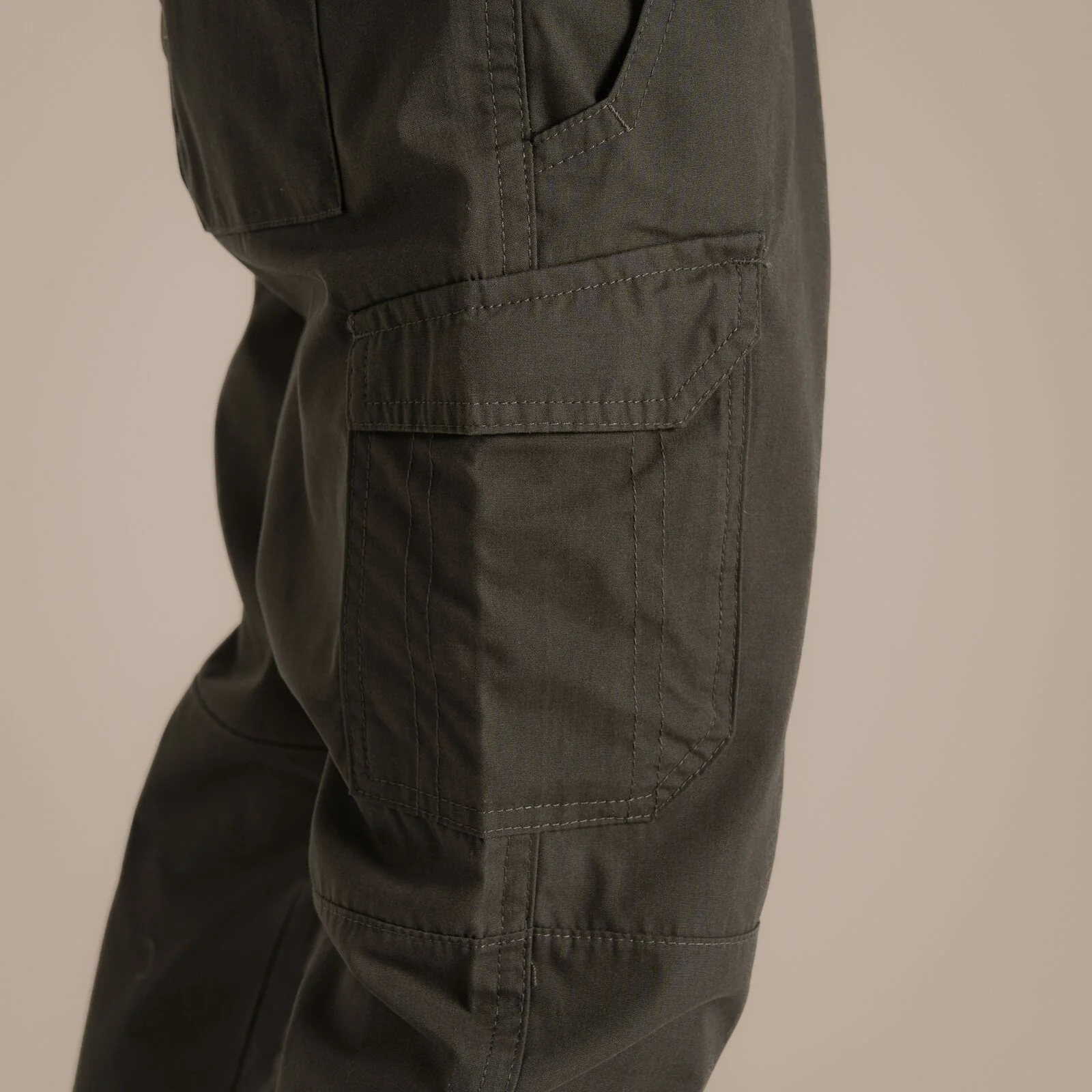 Craghoppers Kids Kiwi Water Repellent Cargos - Image 10
