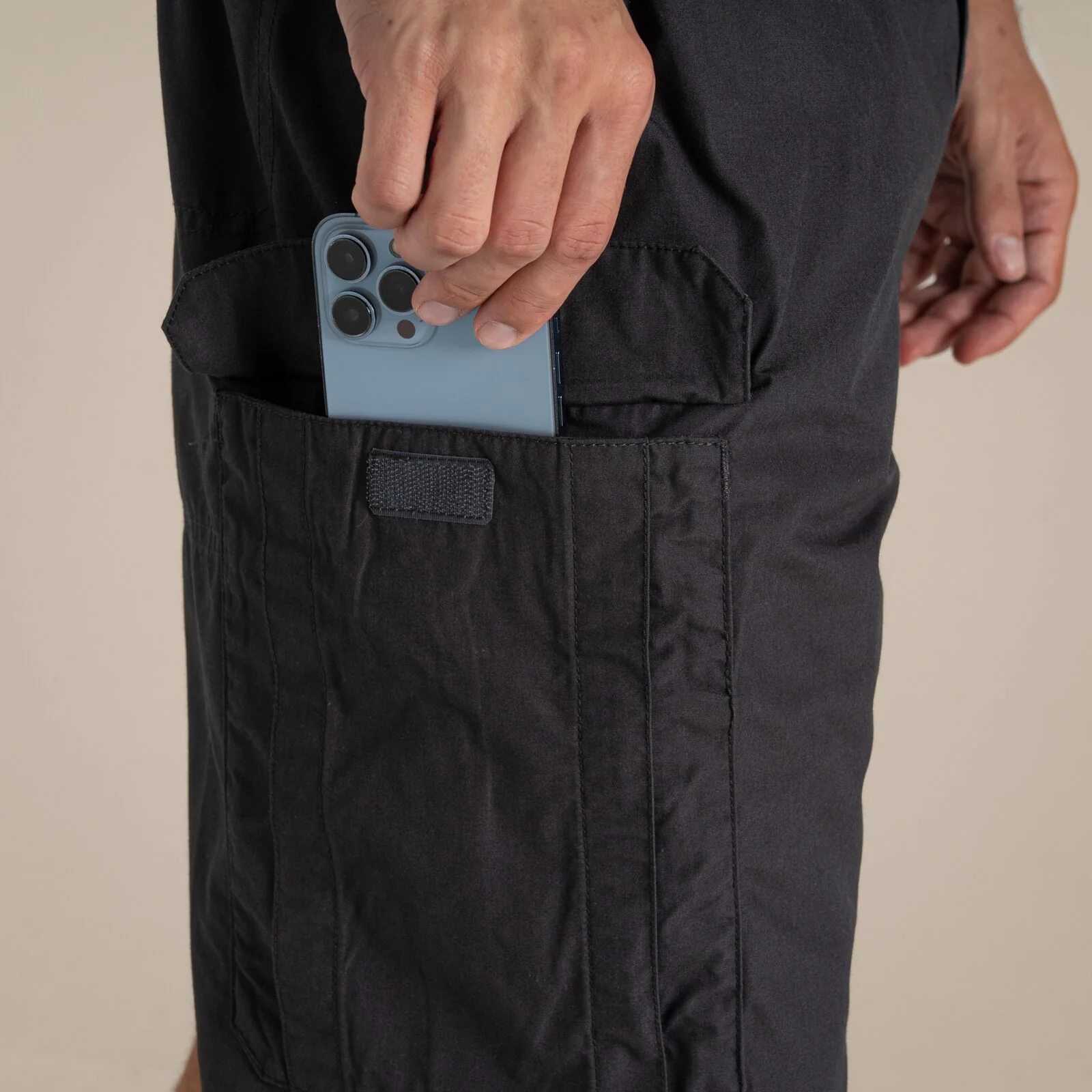 Craghoppers Mens Kiwi Water Repellent Long Cargo Shorts - Image 21
