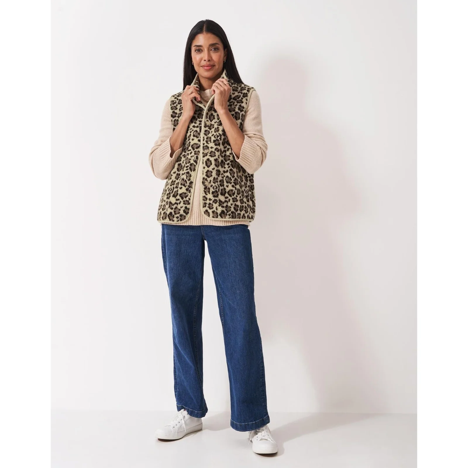 Crew Clothing Womens Printed Borg Gilet Gilet - Image 3
