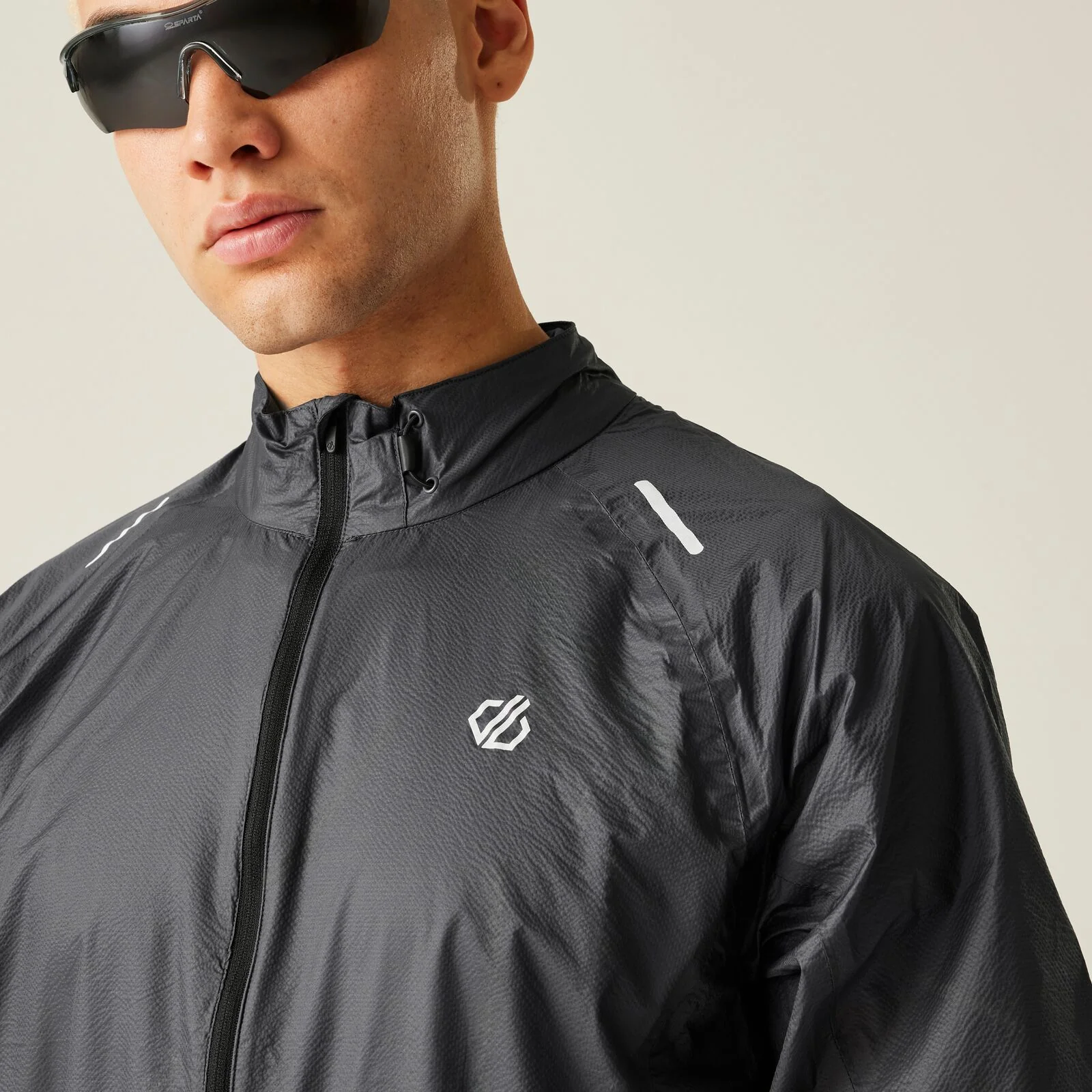 Dare 2B Mens Resphere Cycling Waterproof Jacket - Image 9