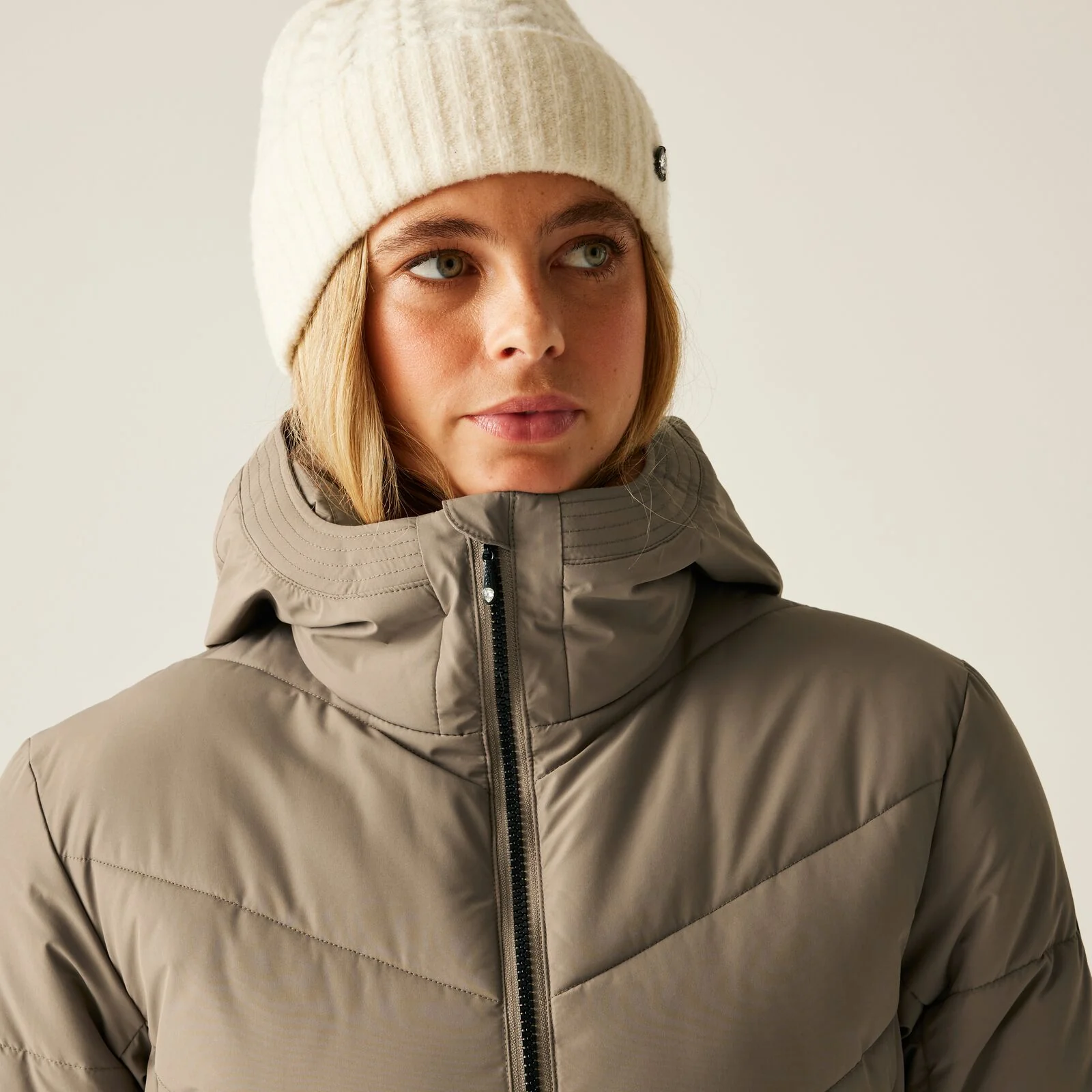 Dare 2b Womens Striking V Slim Fit Waterproof Ski Jacket - Image 8