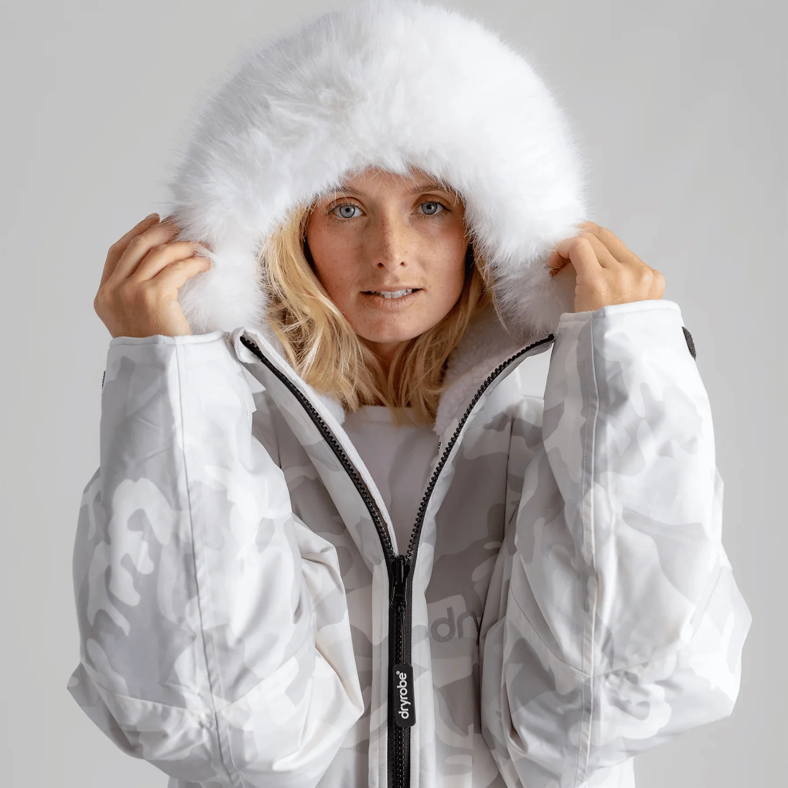Dryrobe Unisex Alpine Advance Long Sleeve Changing Robe - Image 7
