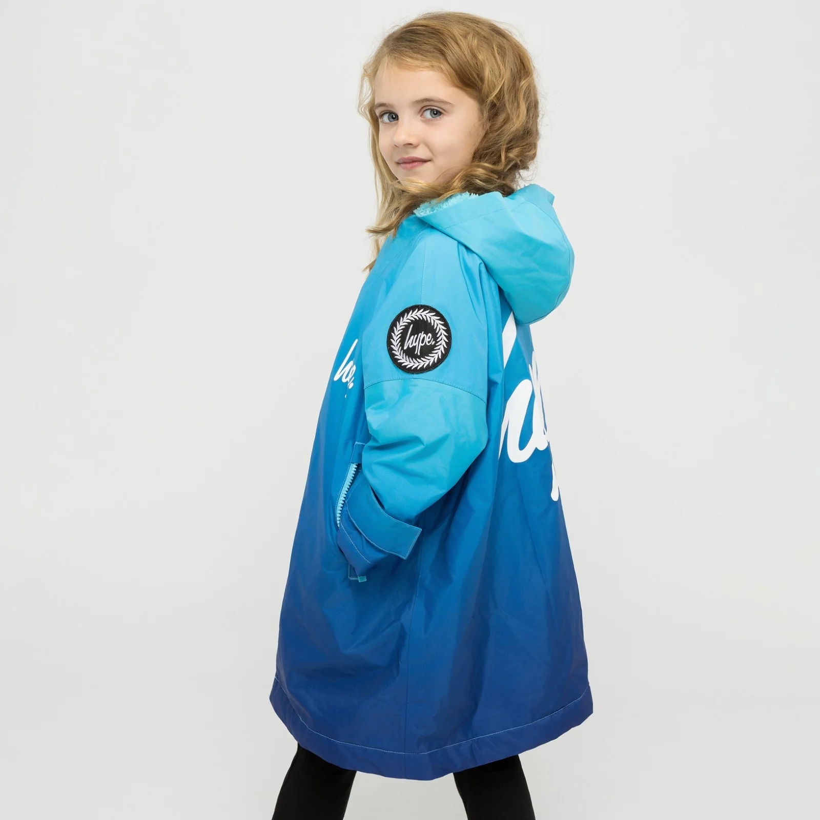 hype Kids Ombre Waterproof Changing Robe - Image 11
