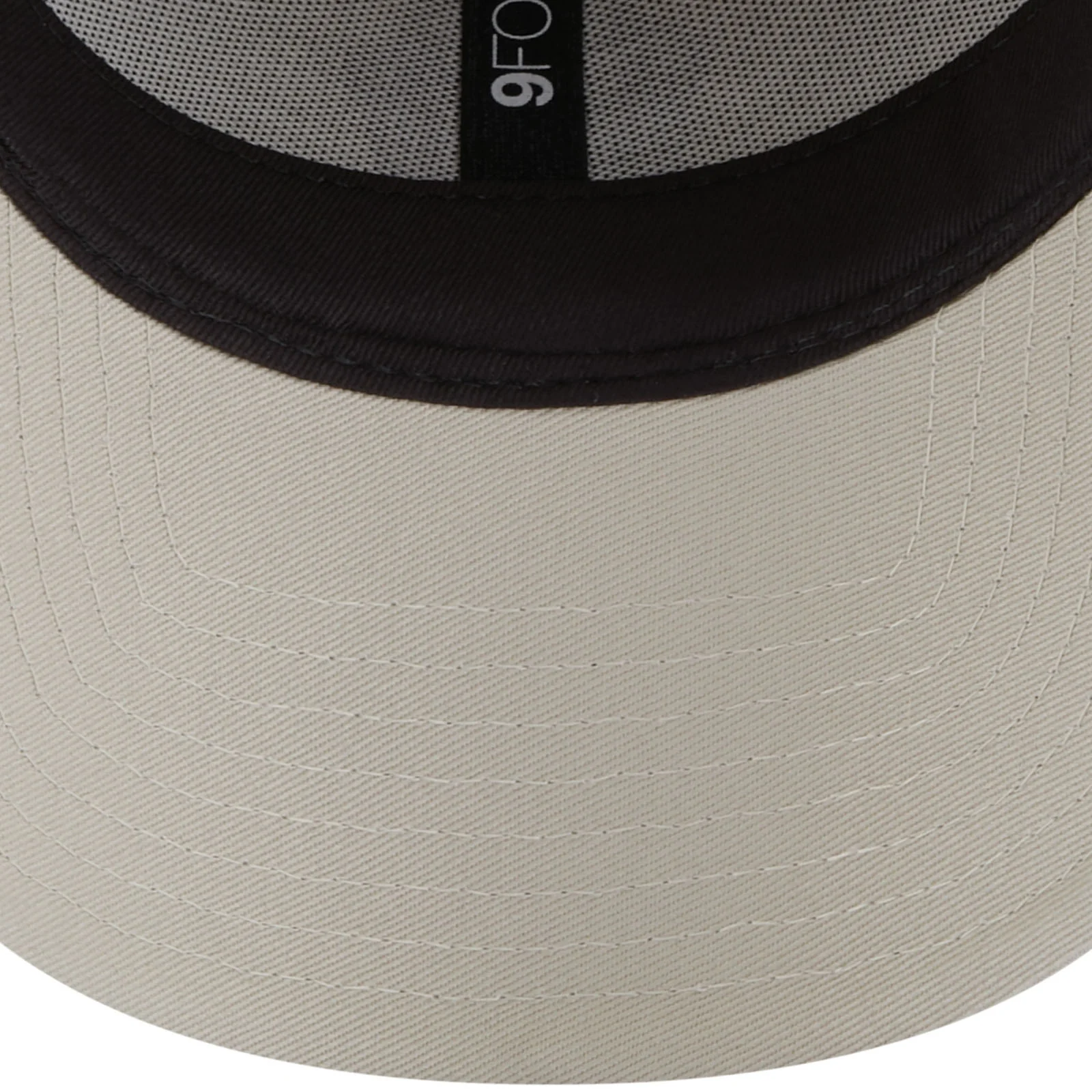 New Era Adults New York Yankees MLB 9FORTY Baseball Cap - Stone - Image 5