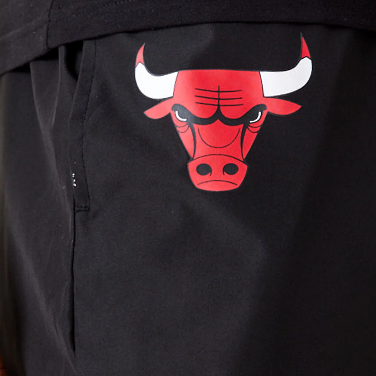 New Era Mens Chicago Bulls All Over Pattern Panel Joggers - Black - Image 7