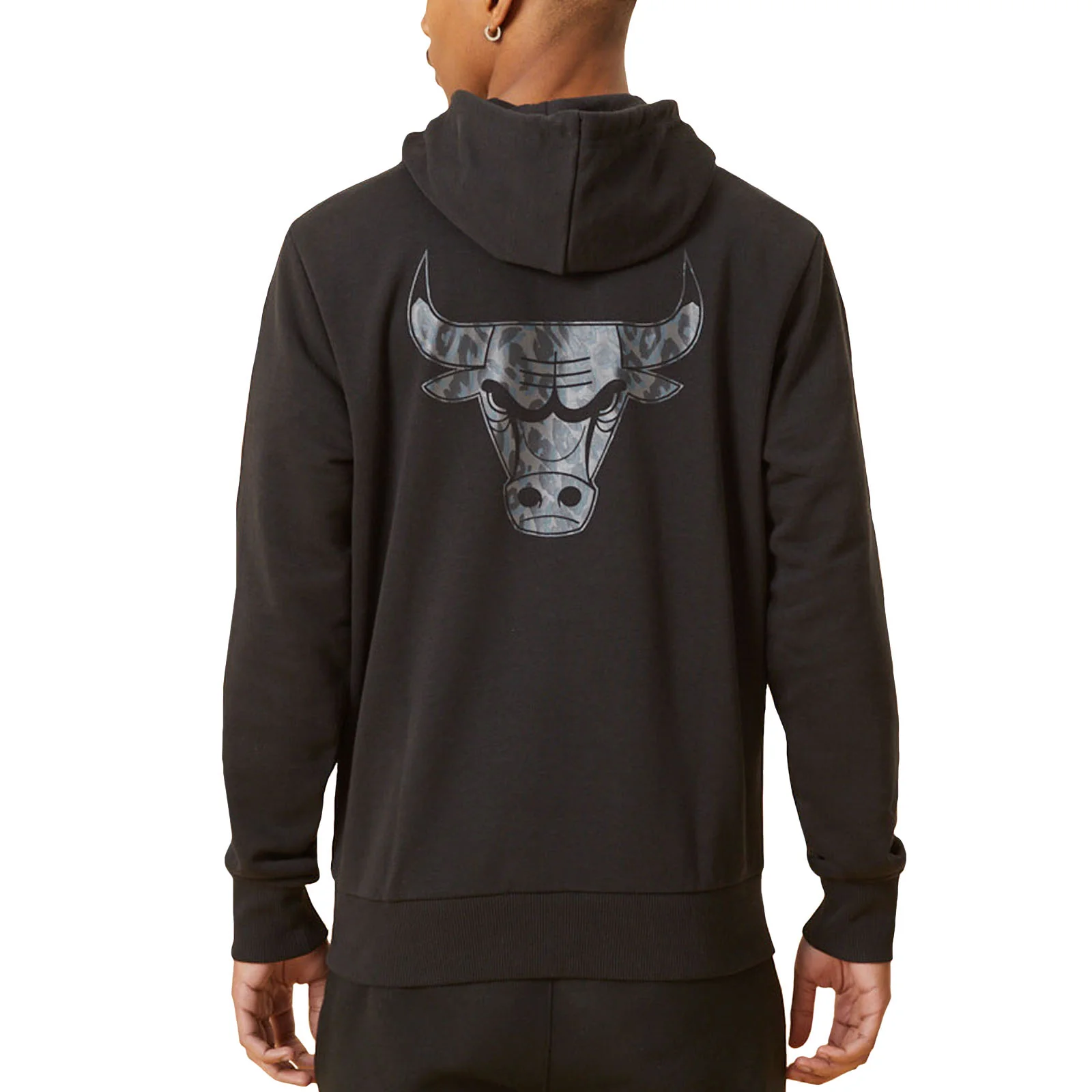 New Era Mens Chicago Bulls NBA Logo Infill Hoodie - Black - Image 2