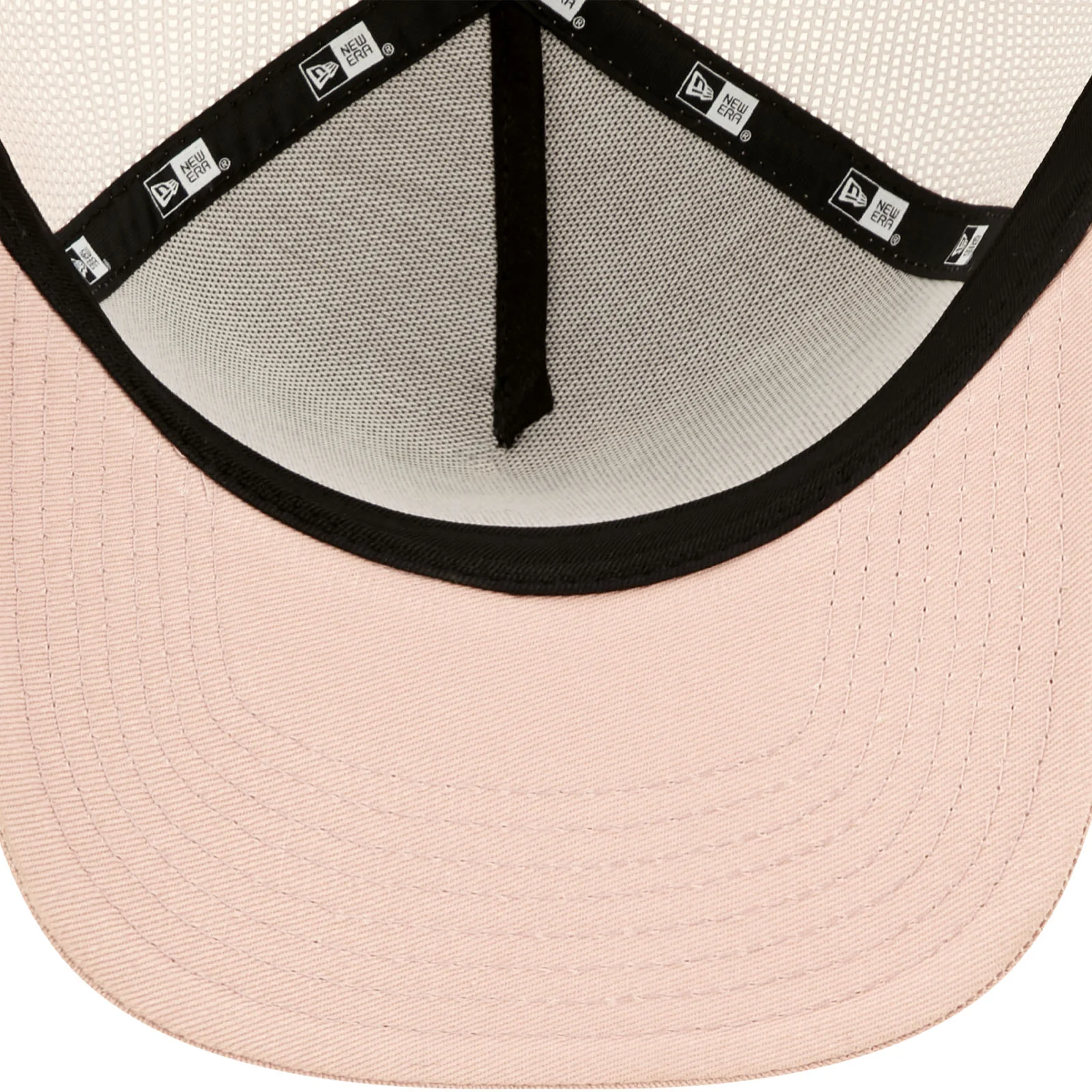 New Era New York Yankees Tonal Mesh 9FORTY Trucker Cap - Pink - Image 5