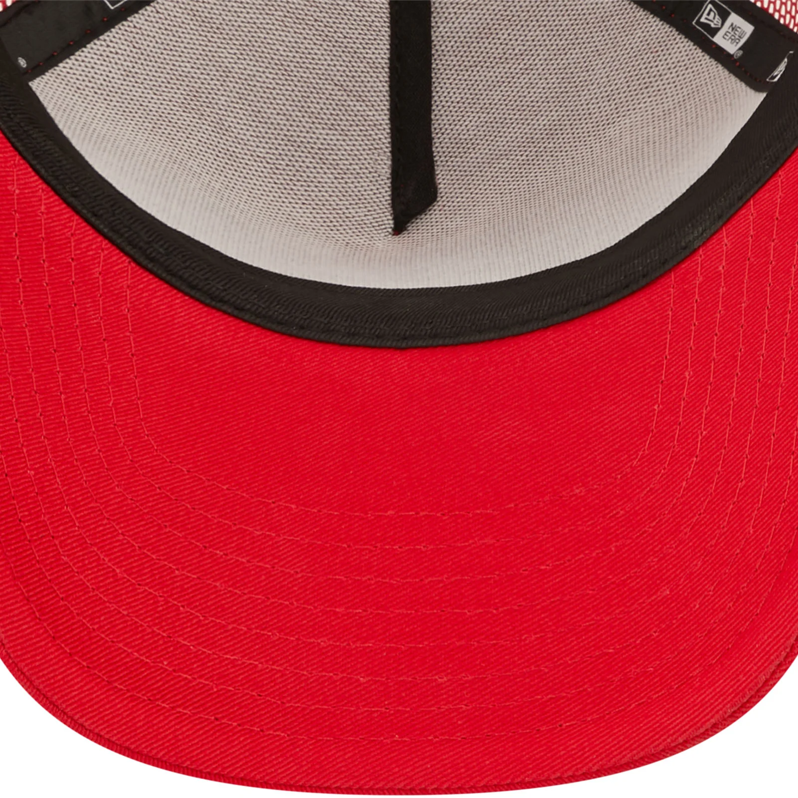 New Era New York Yankees Tonal Mesh 9FORTY Trucker Cap - Red - Image 5