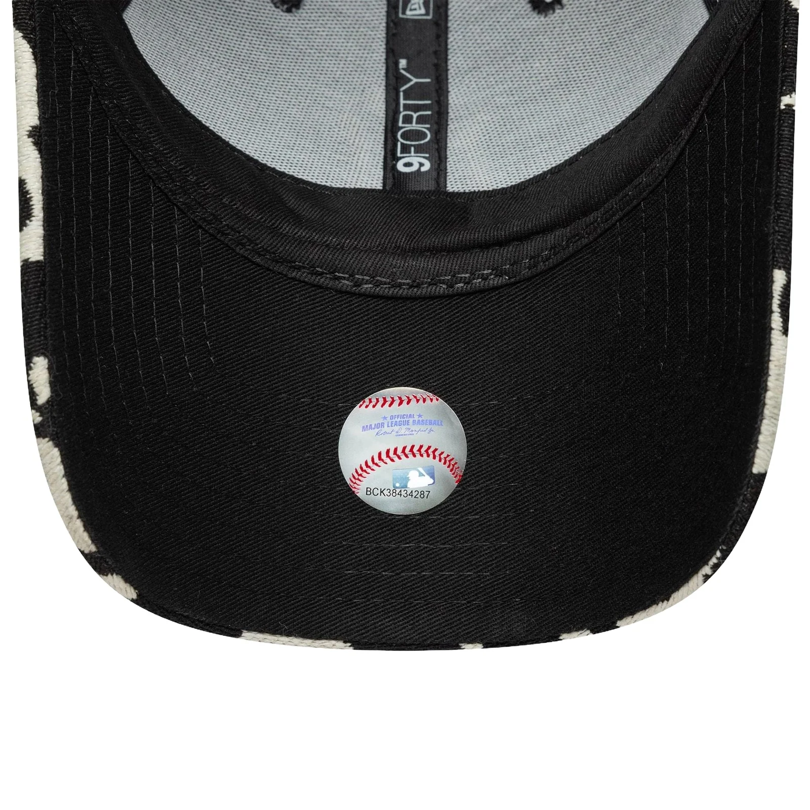 New Era Womens 9FORTY New York Yankees Baseball Cap - Black - OSFM - Image 5