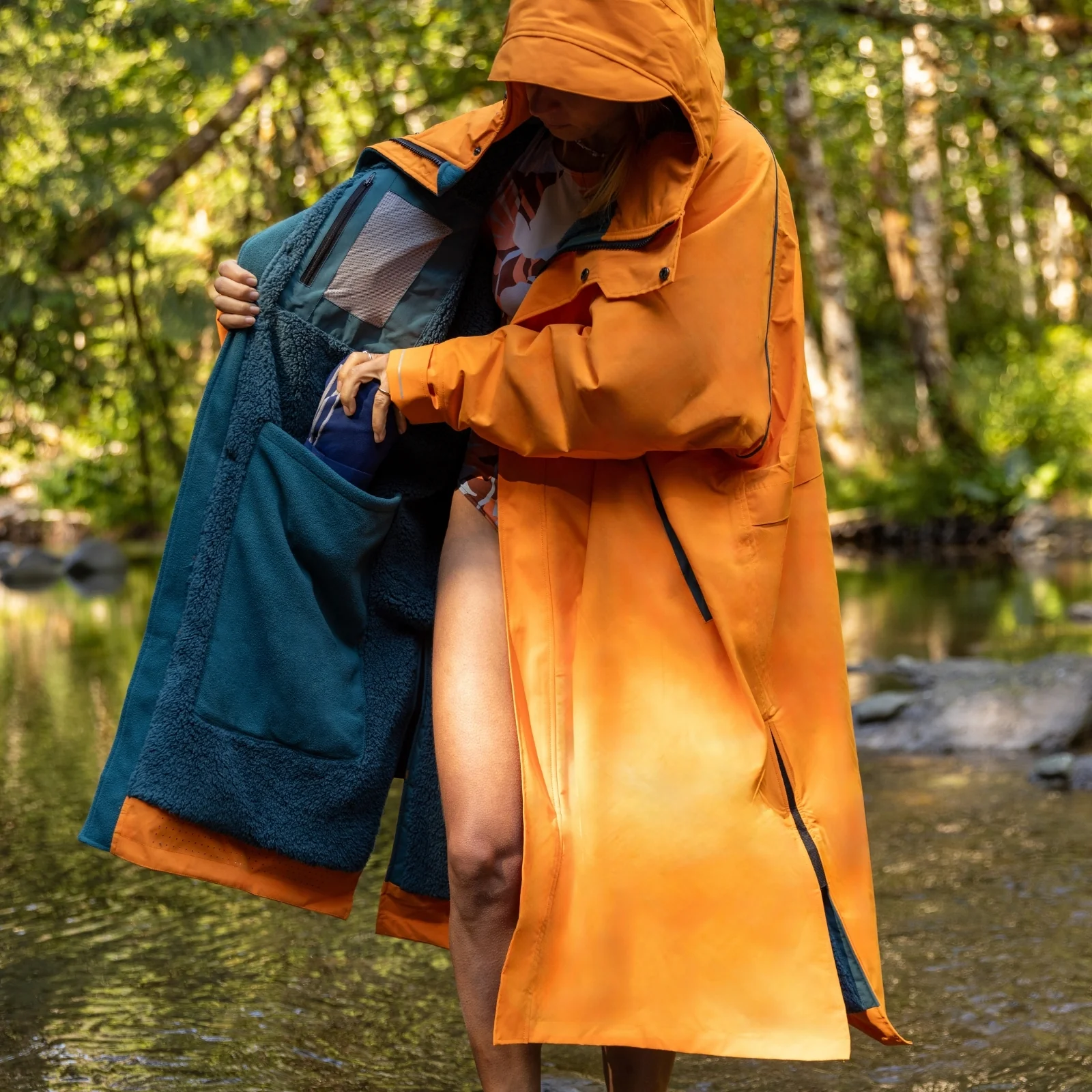 Red Adults Pro Long Sleeve Waterproof Dry Changing Robe Alter EVO - Image 87