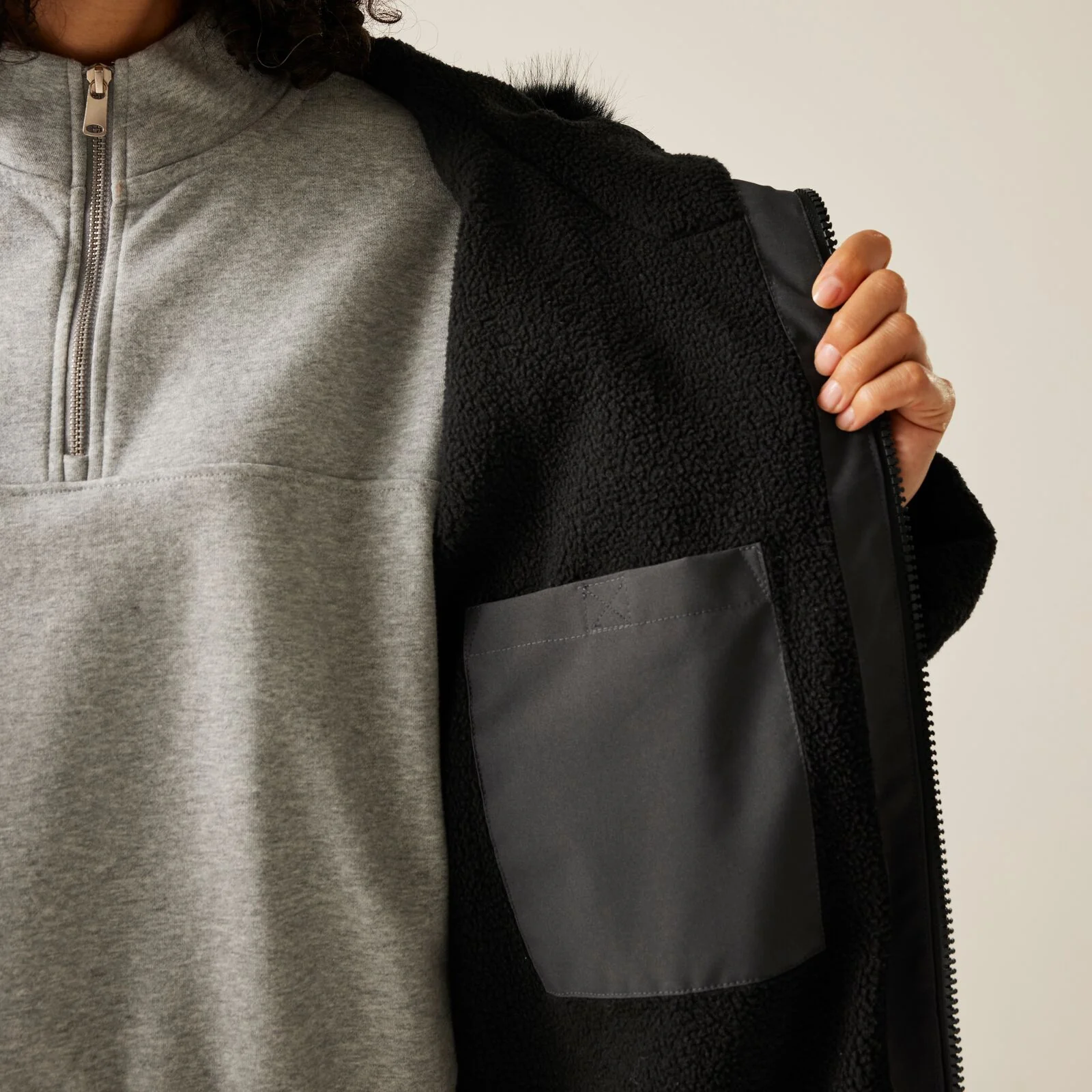 Regatta Adults Outdoor Waterproof Changing Robe Pro - Image 23