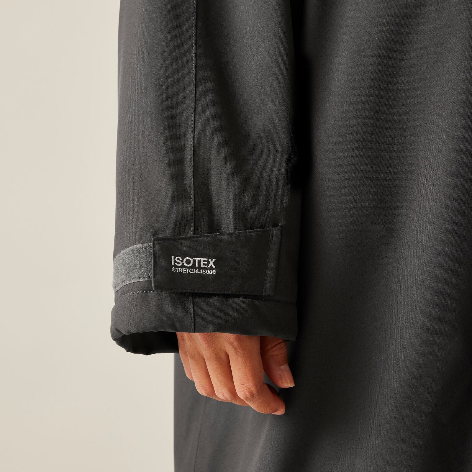 Regatta Adults Outdoor Waterproof Changing Robe Pro - Image 27