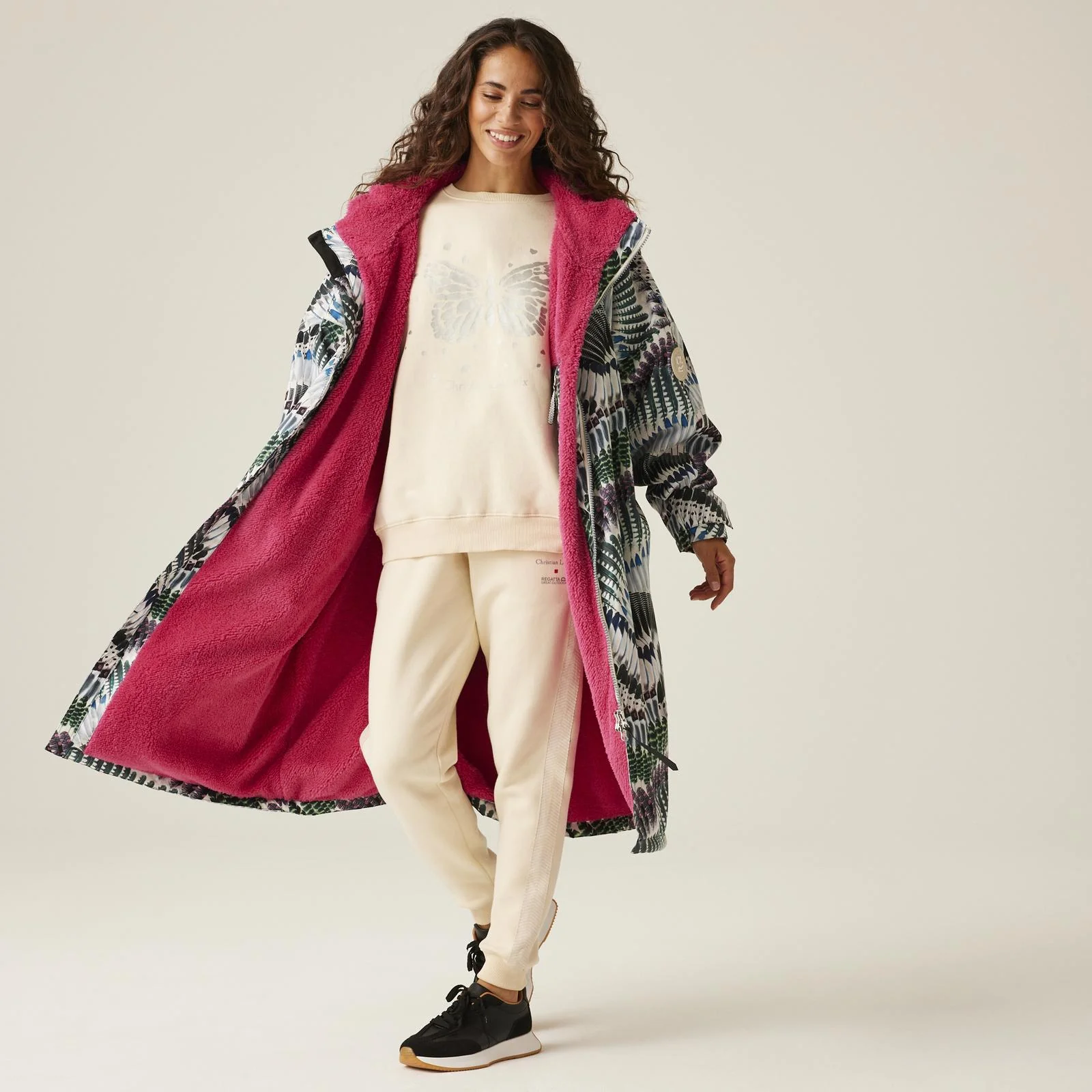 Regatta Christian Lacroix Lebosc Hooded Changing Robe - Image 7