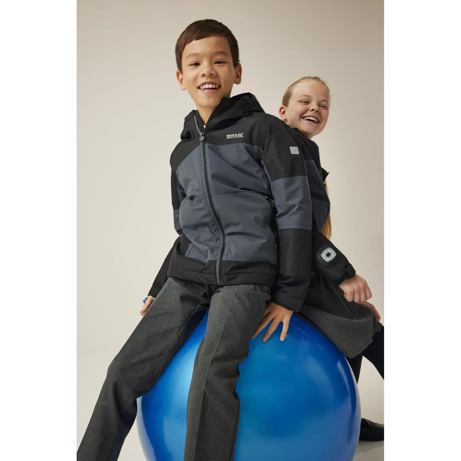 Regatta Kids Beamz IV Waterproof Concealed Light Jacket - Image 4