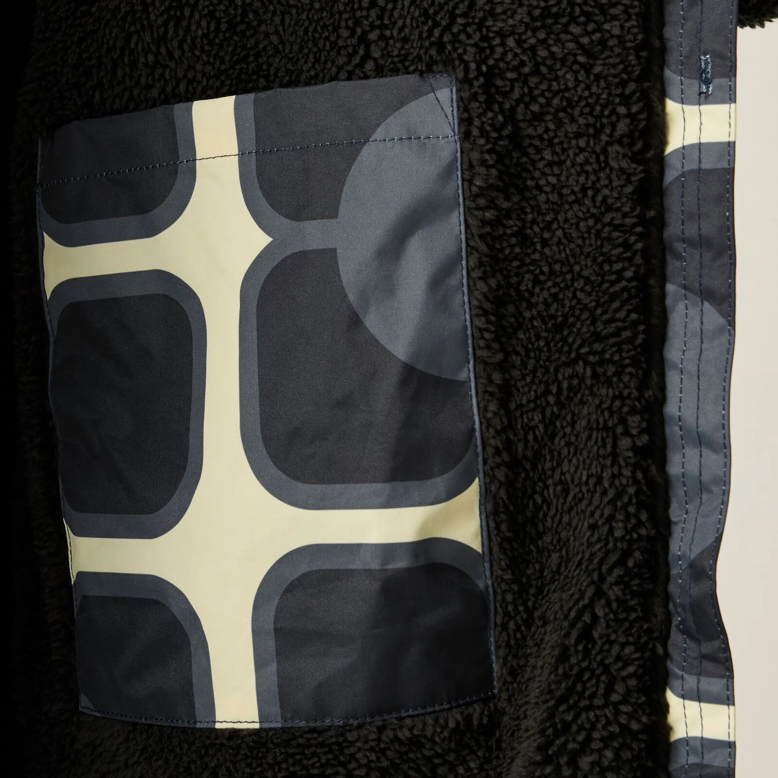 Regatta Kids Orla Kiely Changing Robe - Image 35