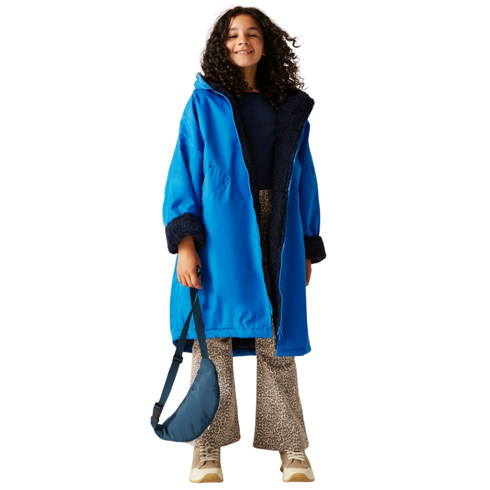 Regatta Kids Spirit Of Adventure Waterproof Changing Robe - Image 4