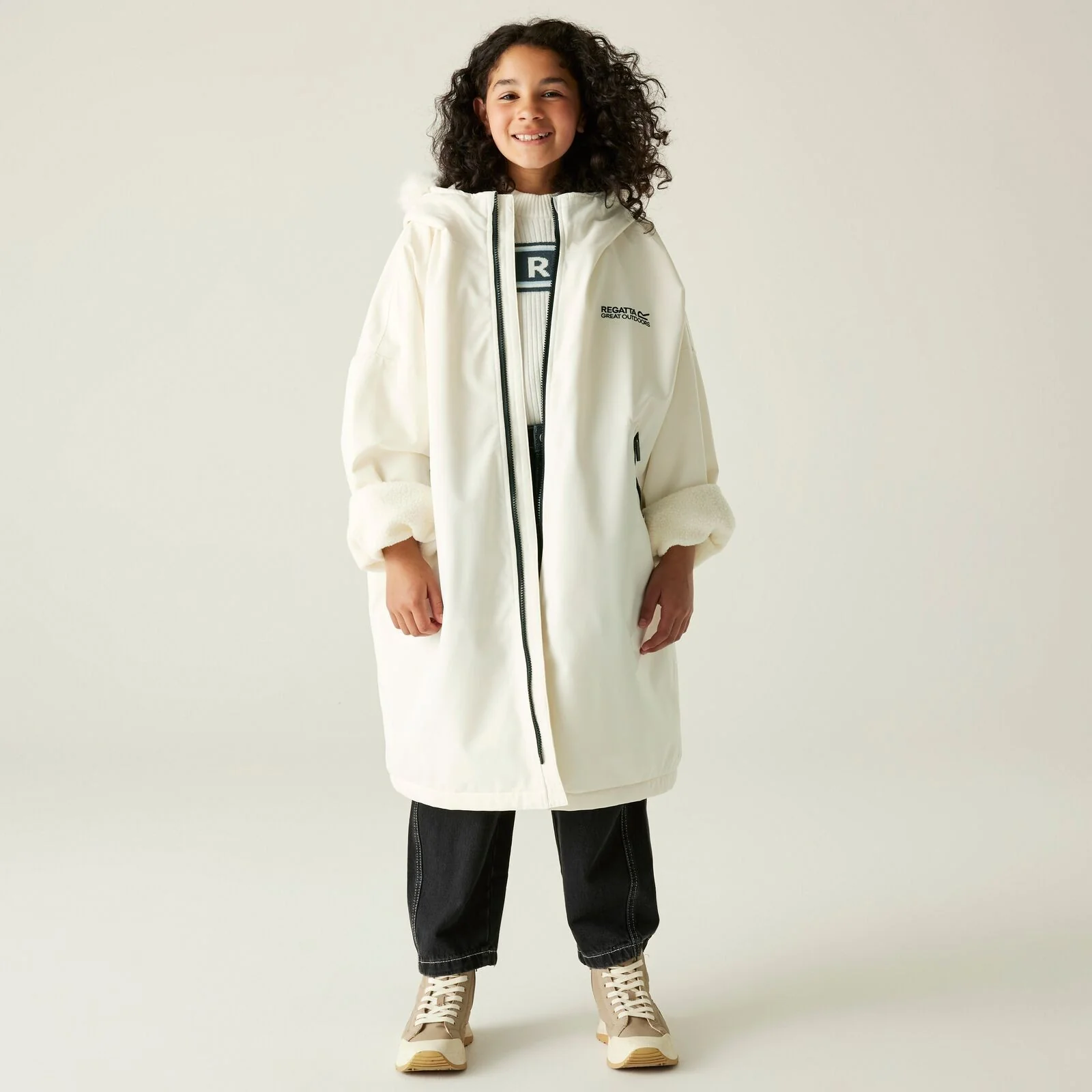 Regatta Kids Waterproof Changing Robe Pro - Image 13
