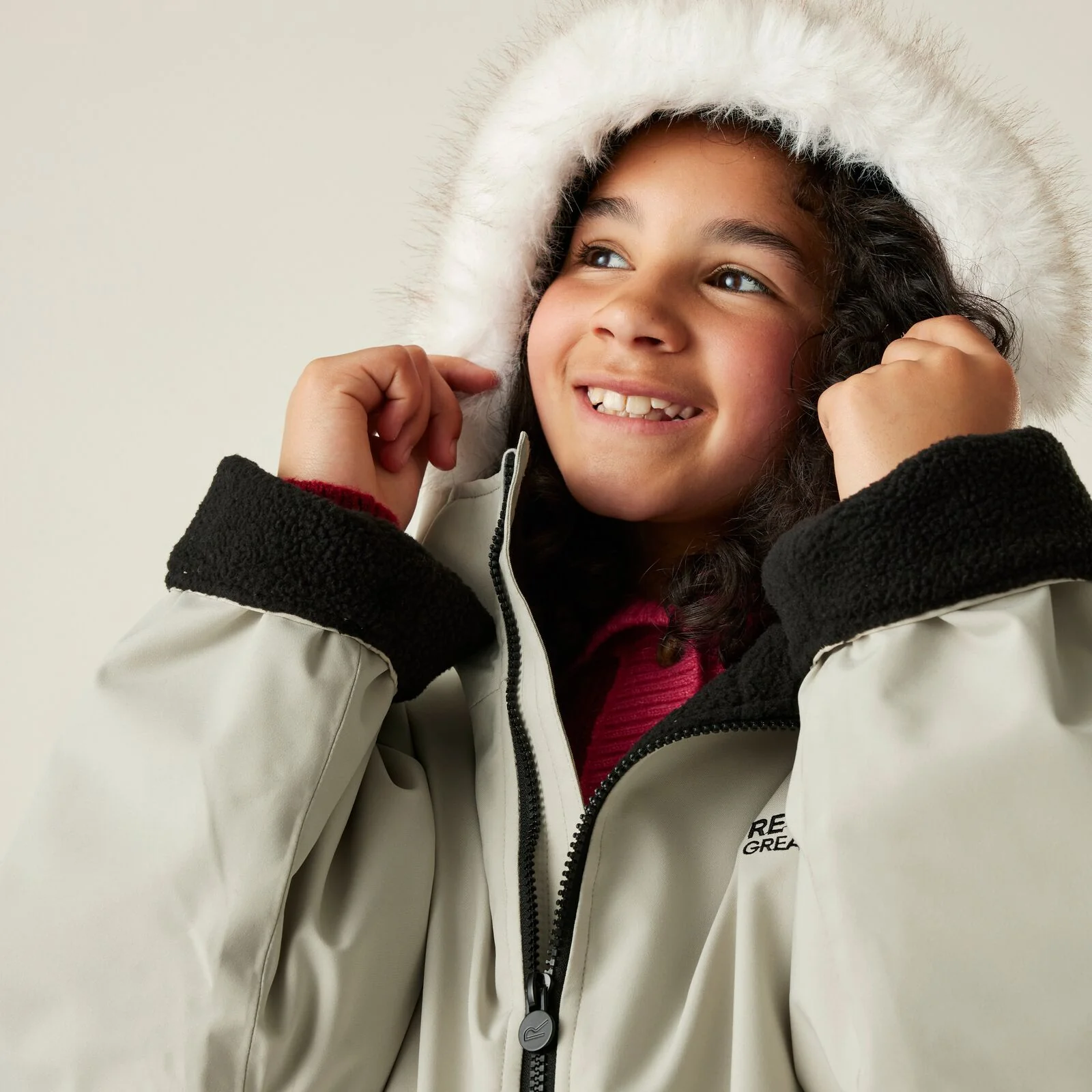 Regatta Kids Waterproof Changing Robe Pro - Image 23