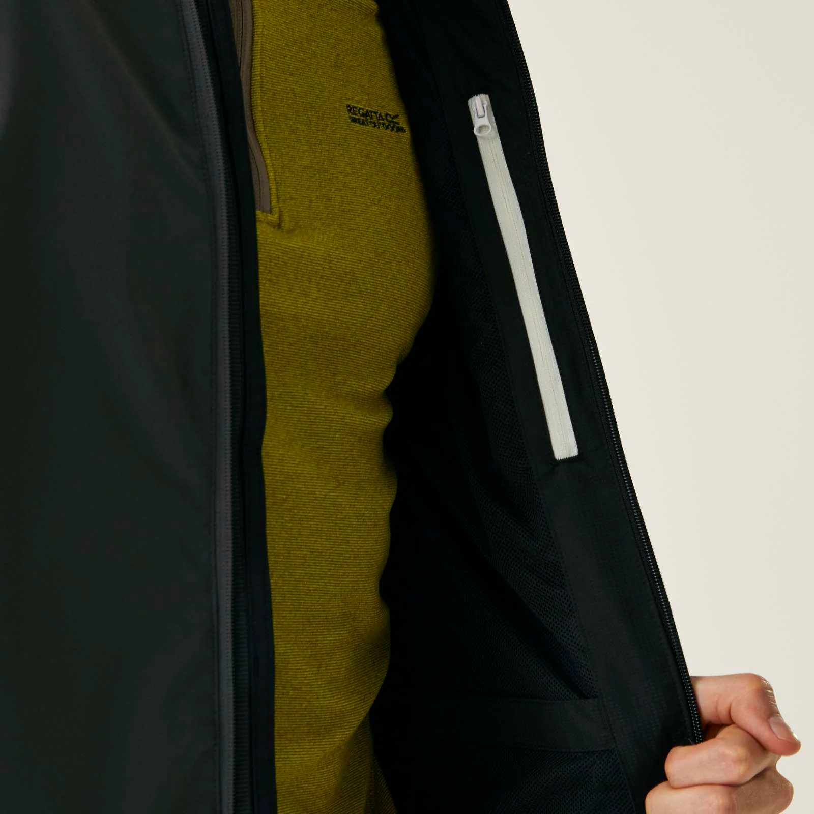 Regatta Mens Highton Stretch IV Waterproof Jacket - Image 17