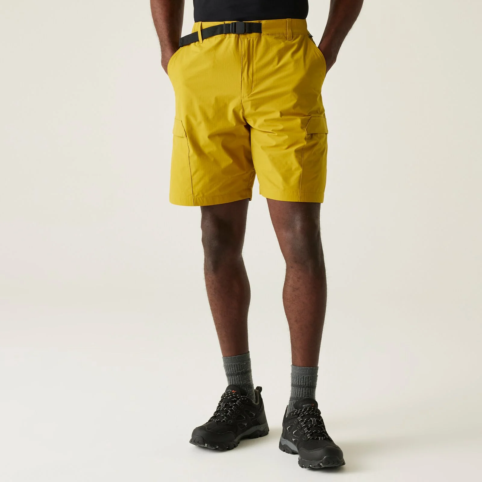 Regatta Mens Mallen Walking Shorts - Image 2