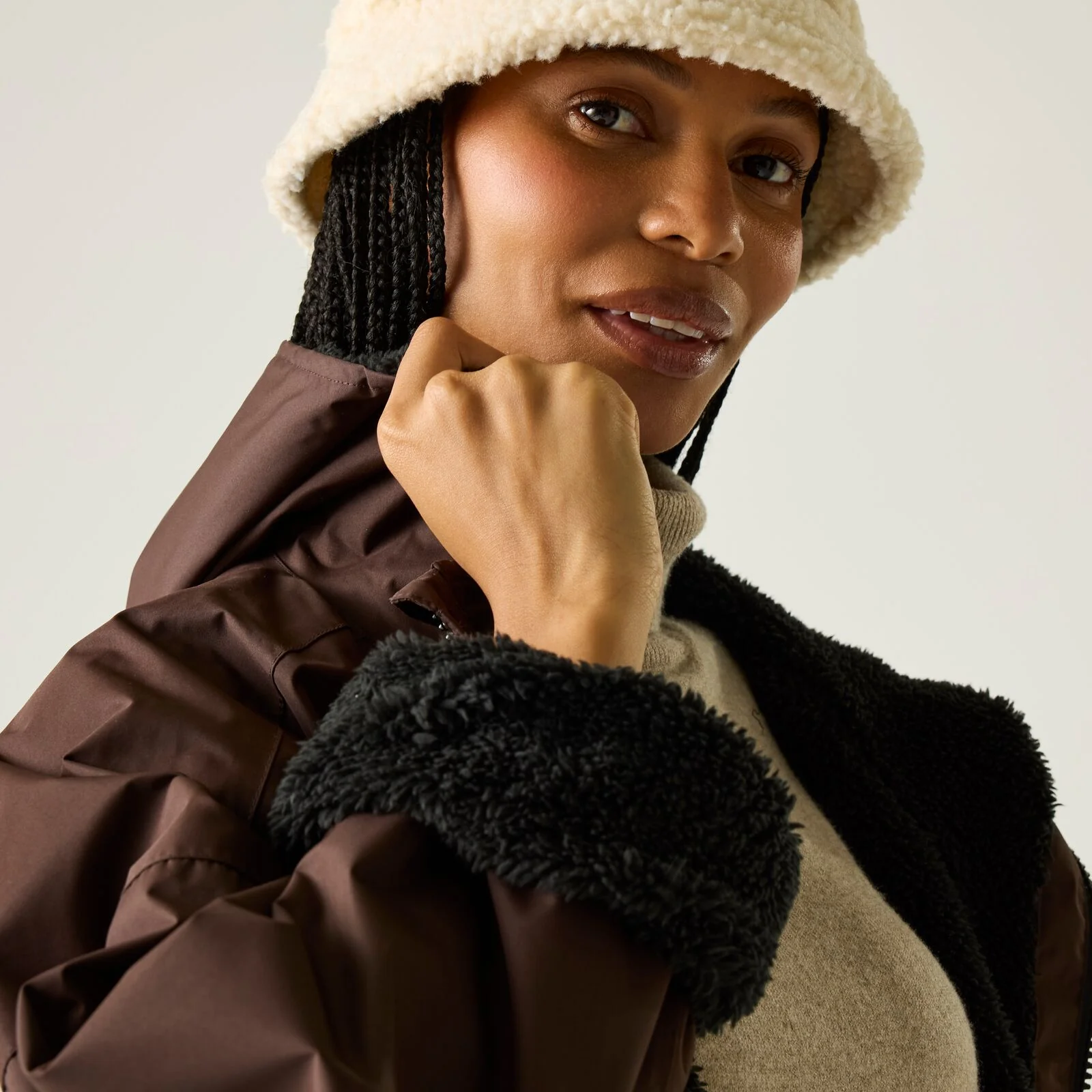 Regatta Outdoor Active Adults Waterproof Changing Robe - Image 187