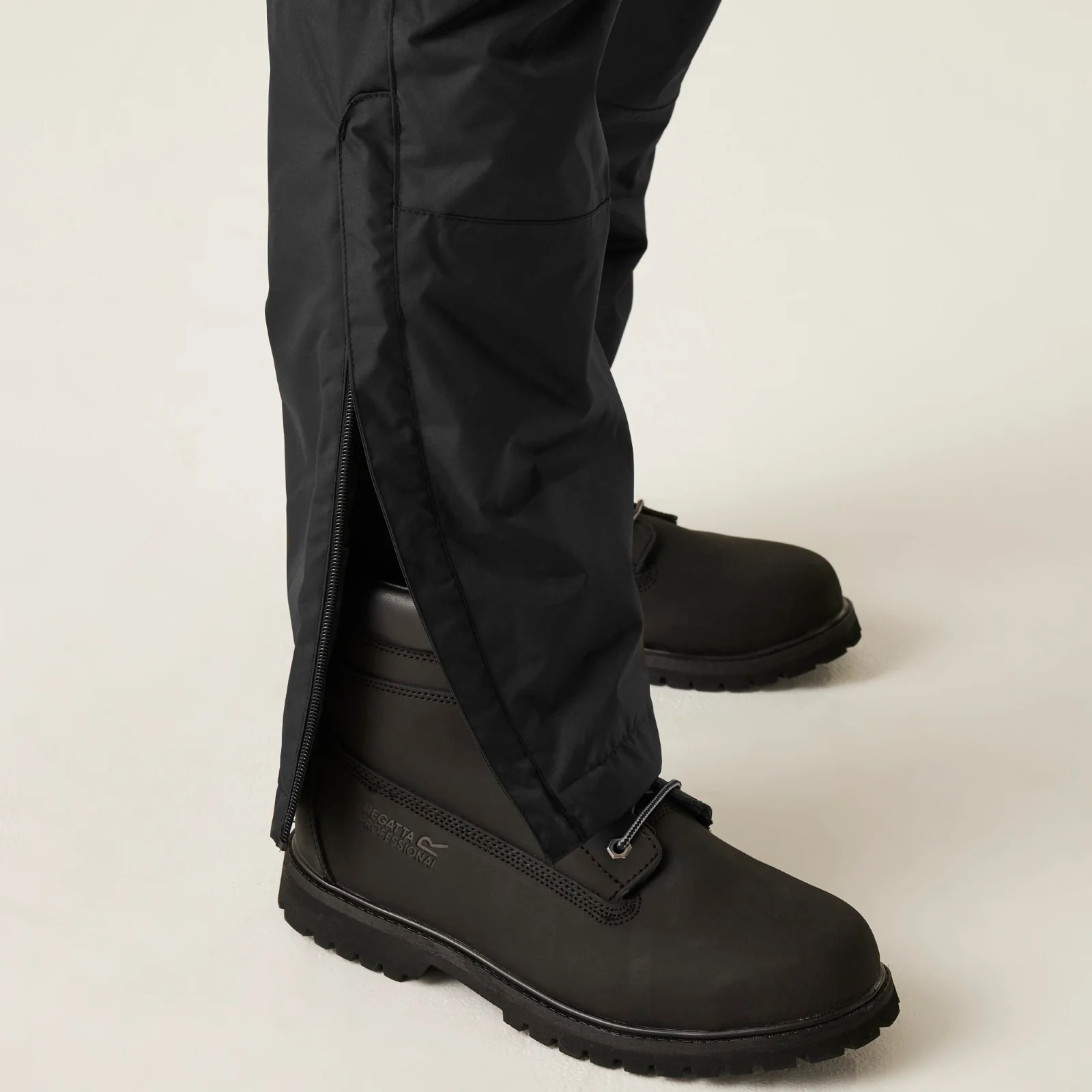 Regatta Professional Mens Wetherby Waterproof Overtrousers - Image 10