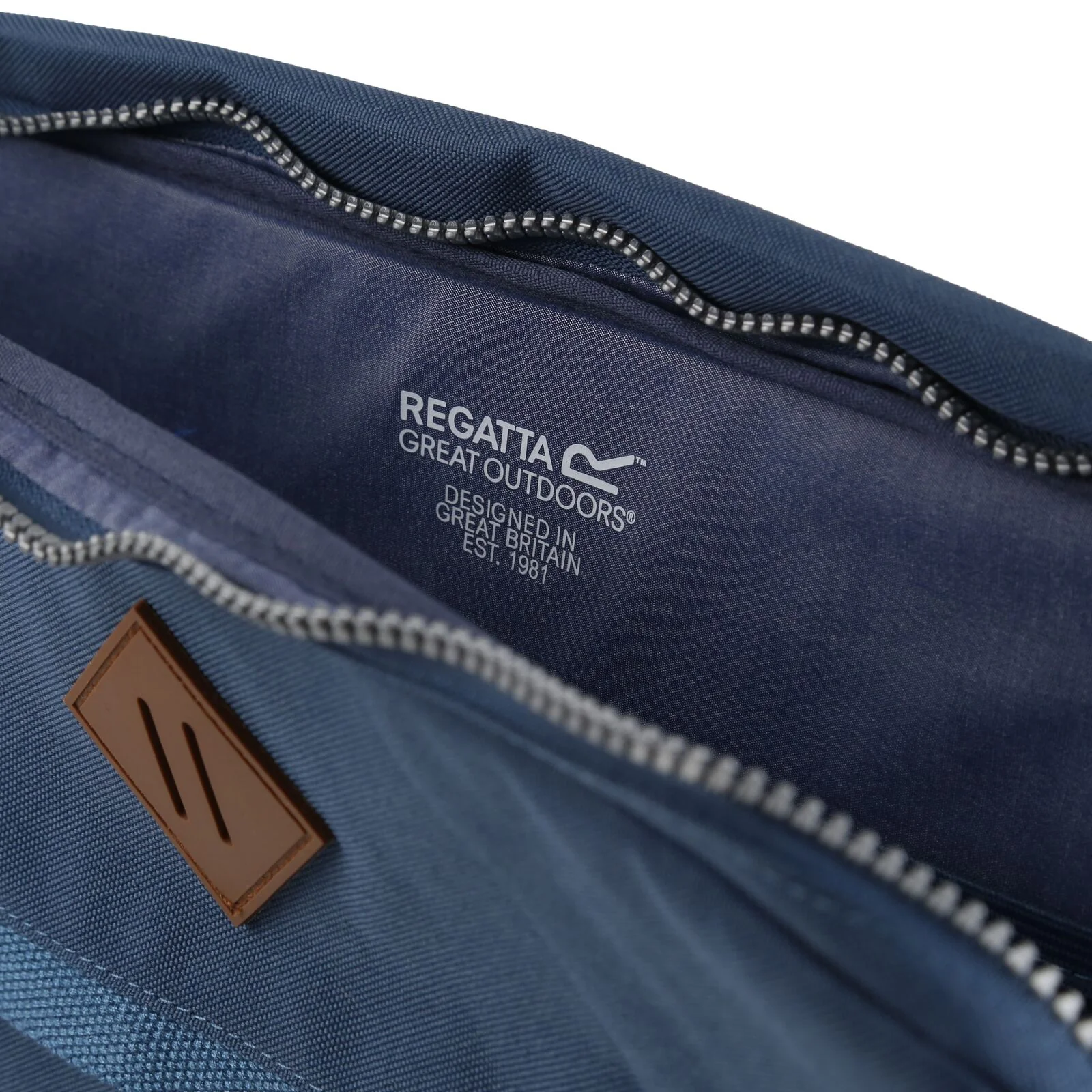 Regatta Stamford Laptop Sleeve - Image 11