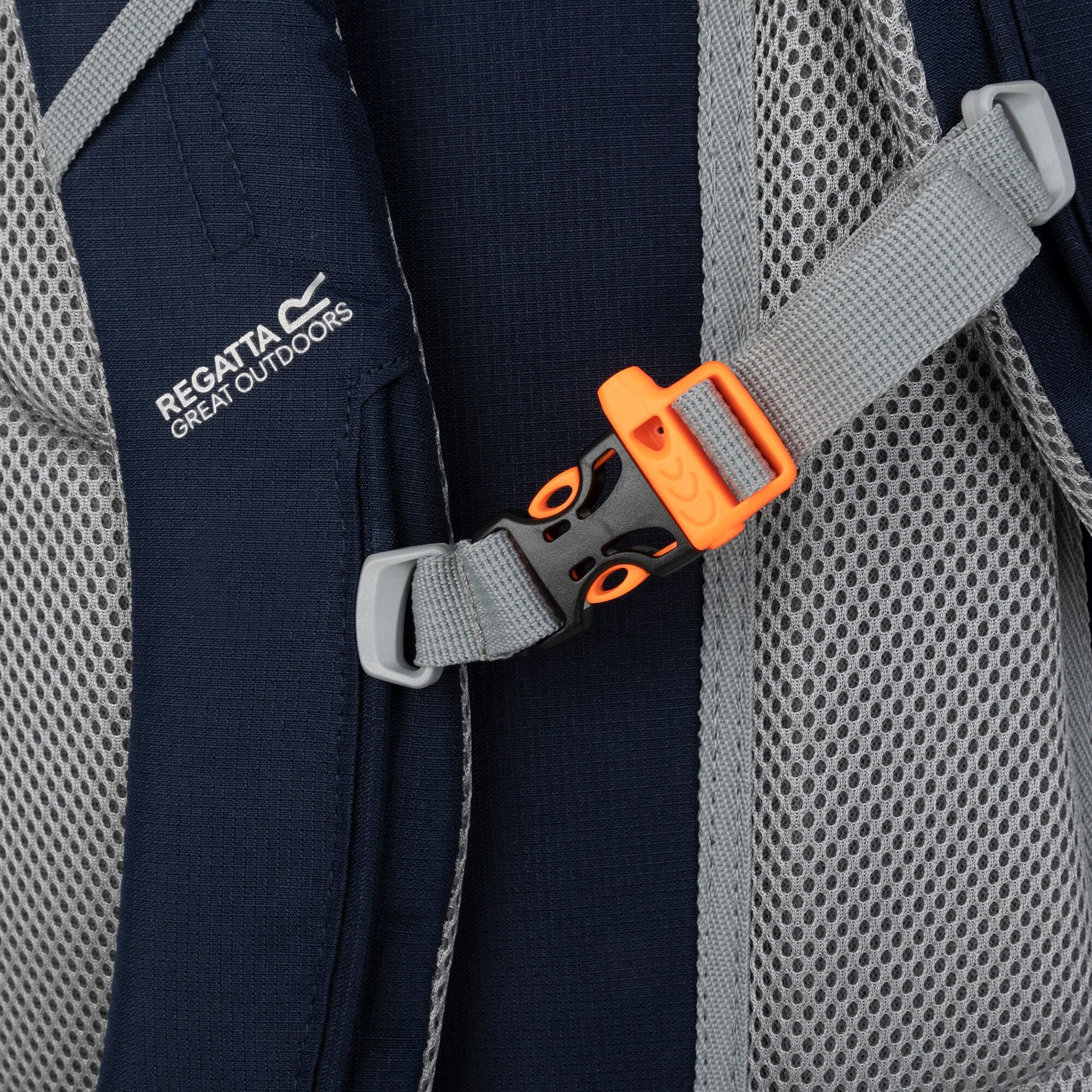 Regatta Survivor V4 25L Breathable Walking Rucksack - Image 17