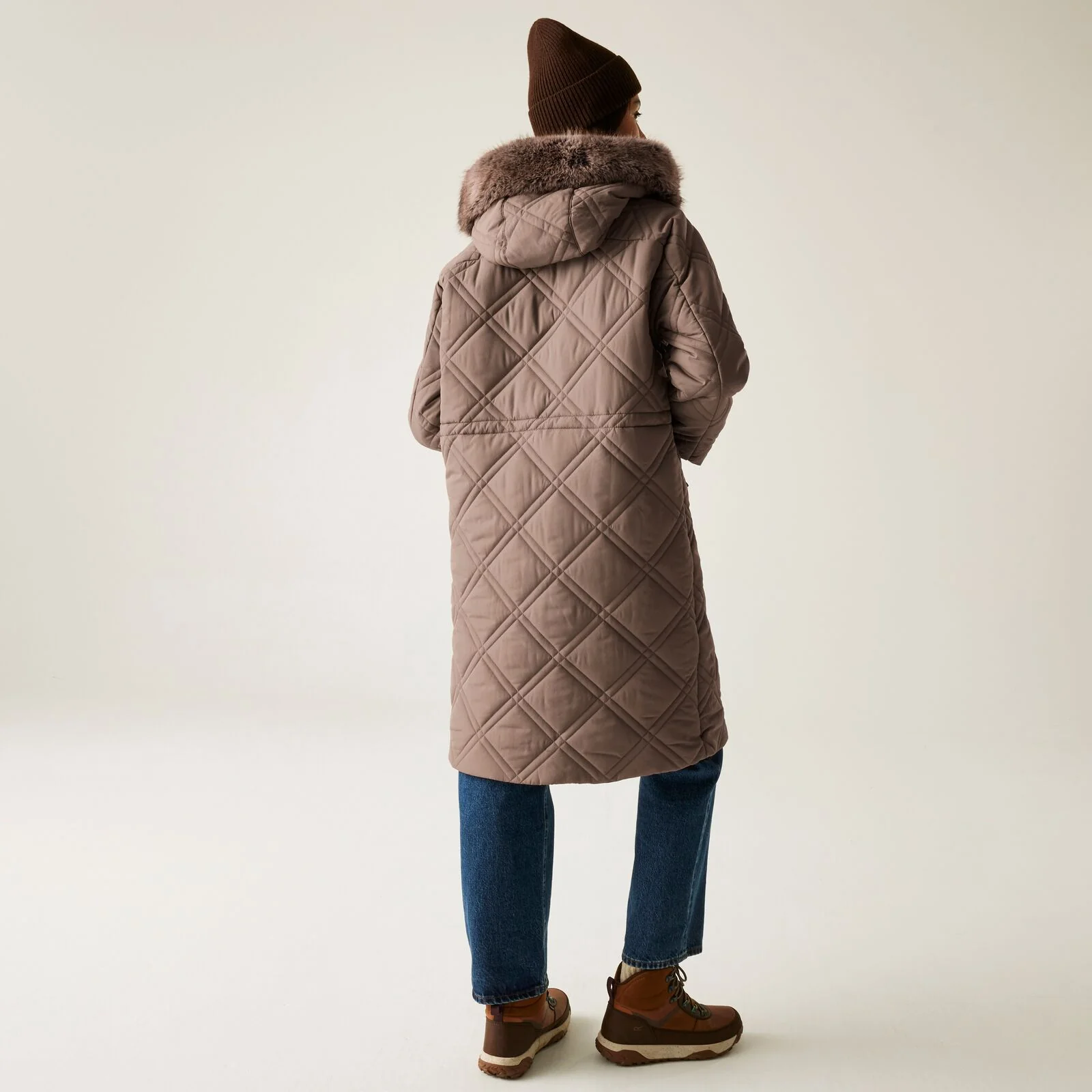 Regatta Womens Freyla  Longline Quilted Padded Jacket - Image 9