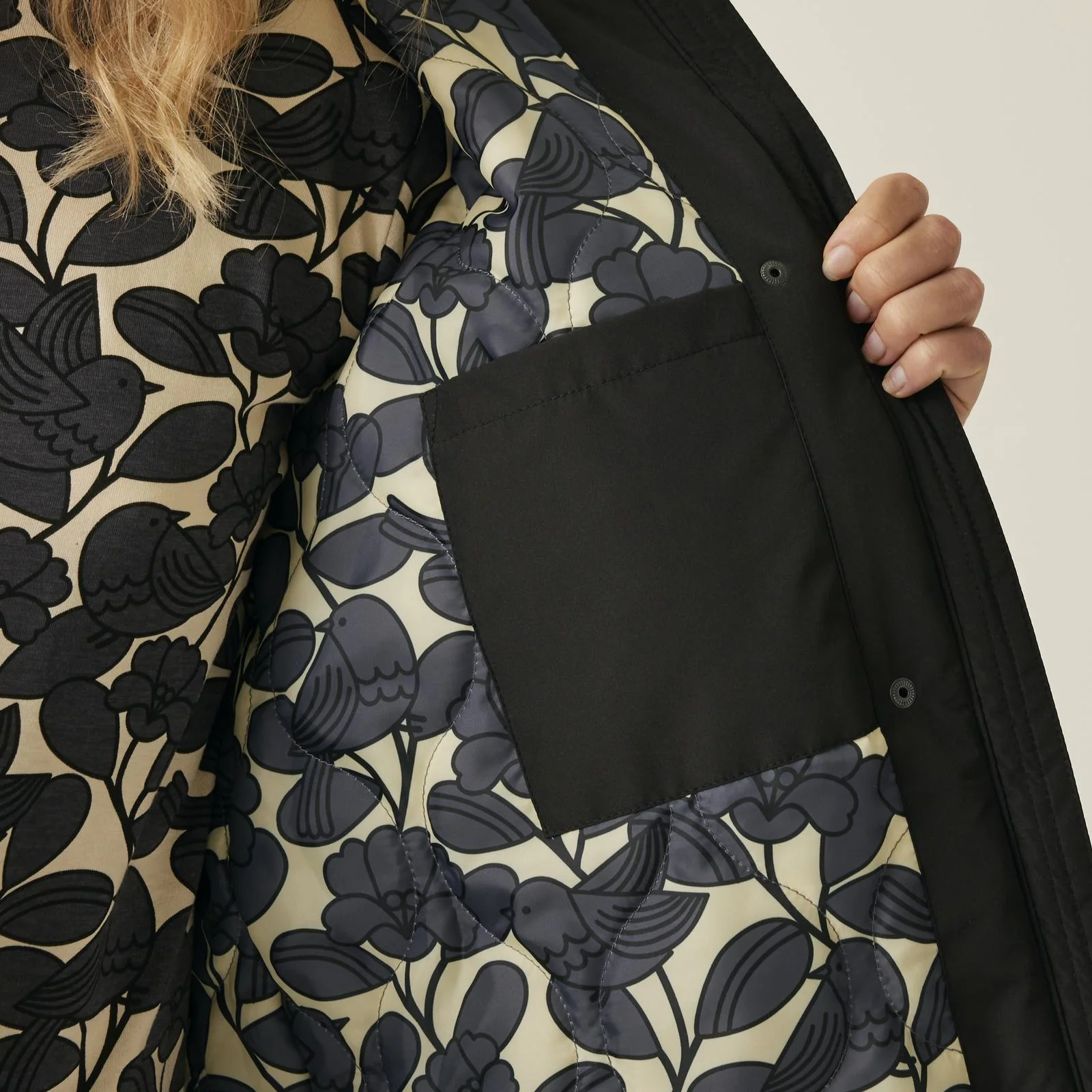 Regatta Womens Orla Kiely Longline Waterproof Hooded Jacket - Image 25