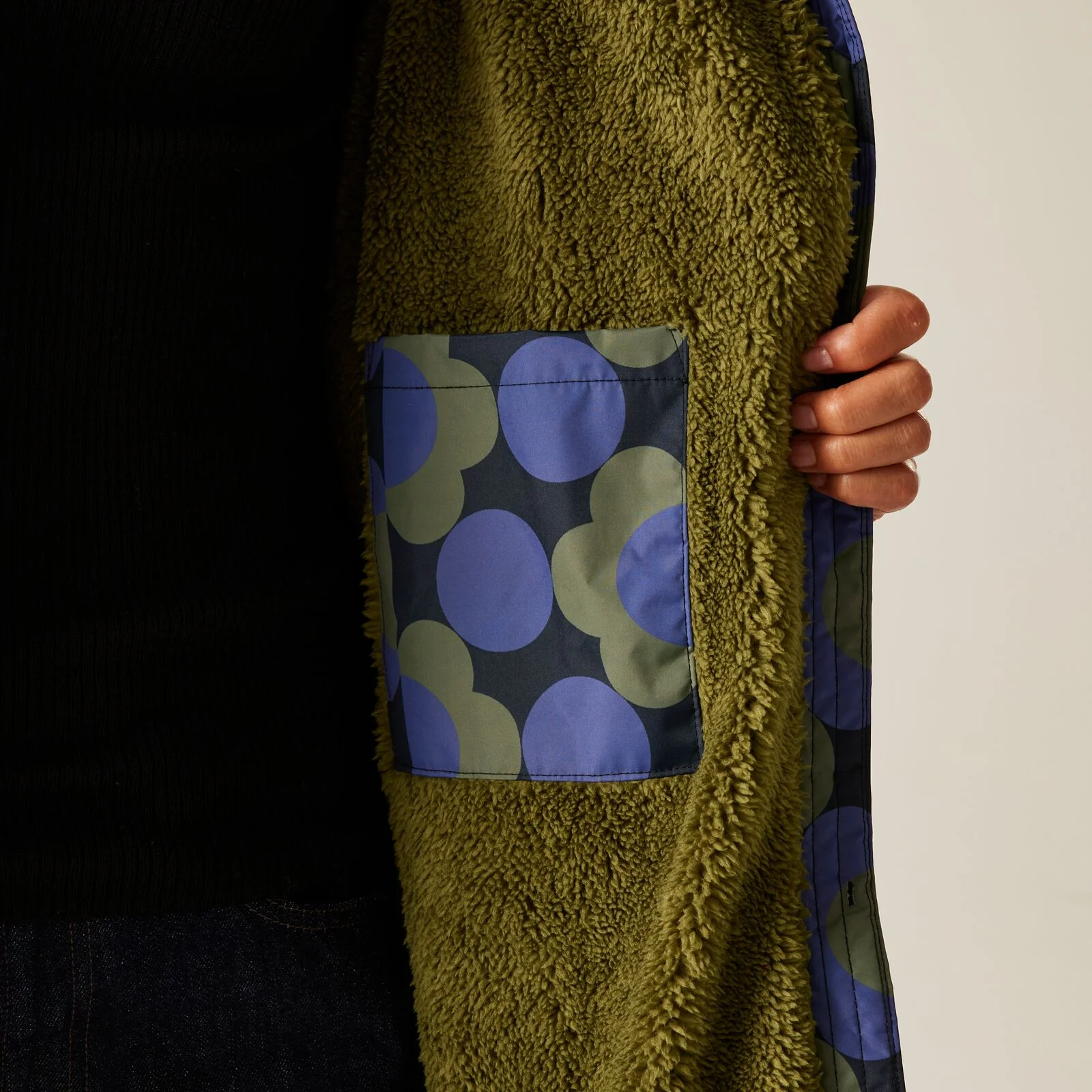 Regatta Womens Orla Kiely Waterproof Fleece Lined Changing Robe - Image 79
