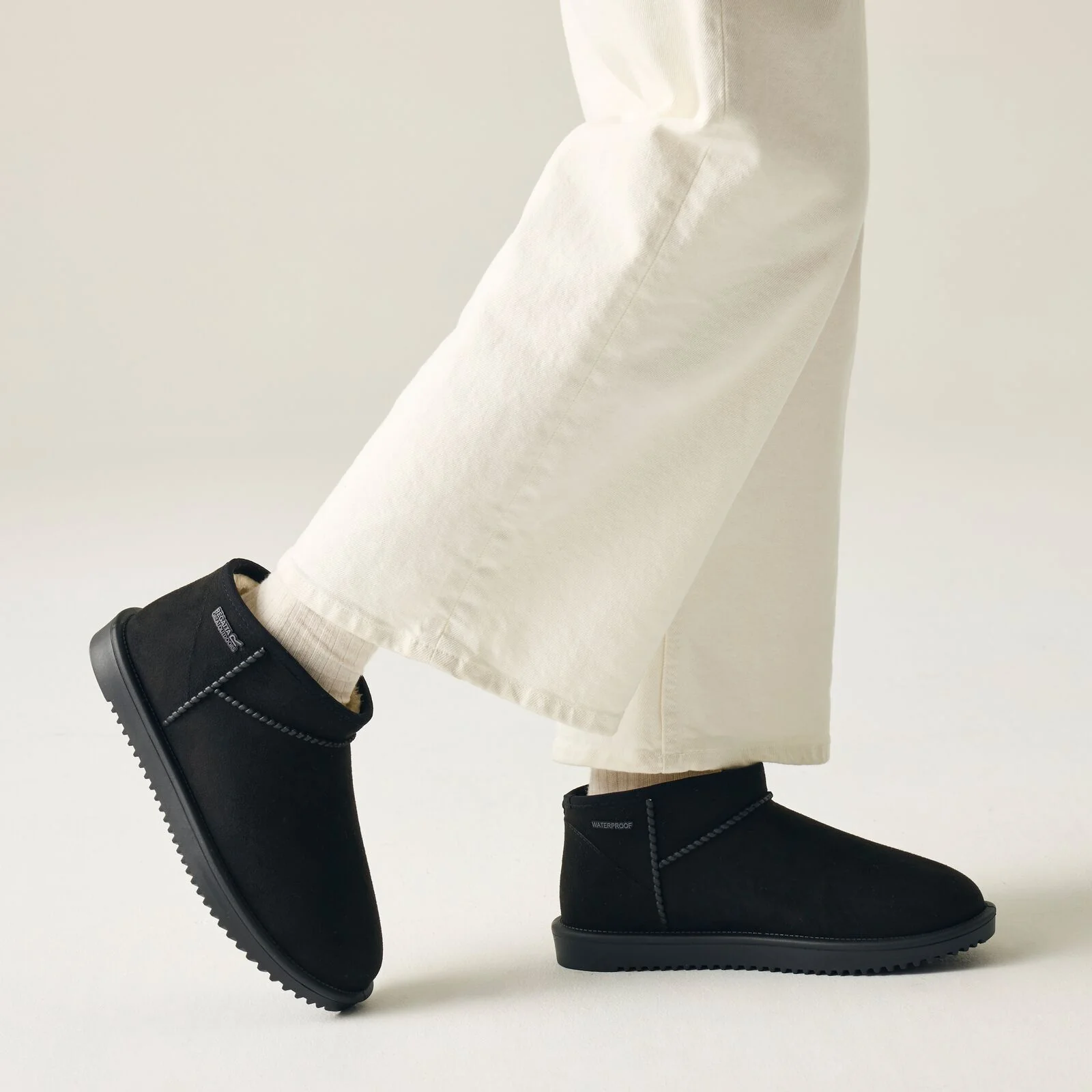 Regatta Womens Risley Short Waterproof Fur Lining Mule - Image 3