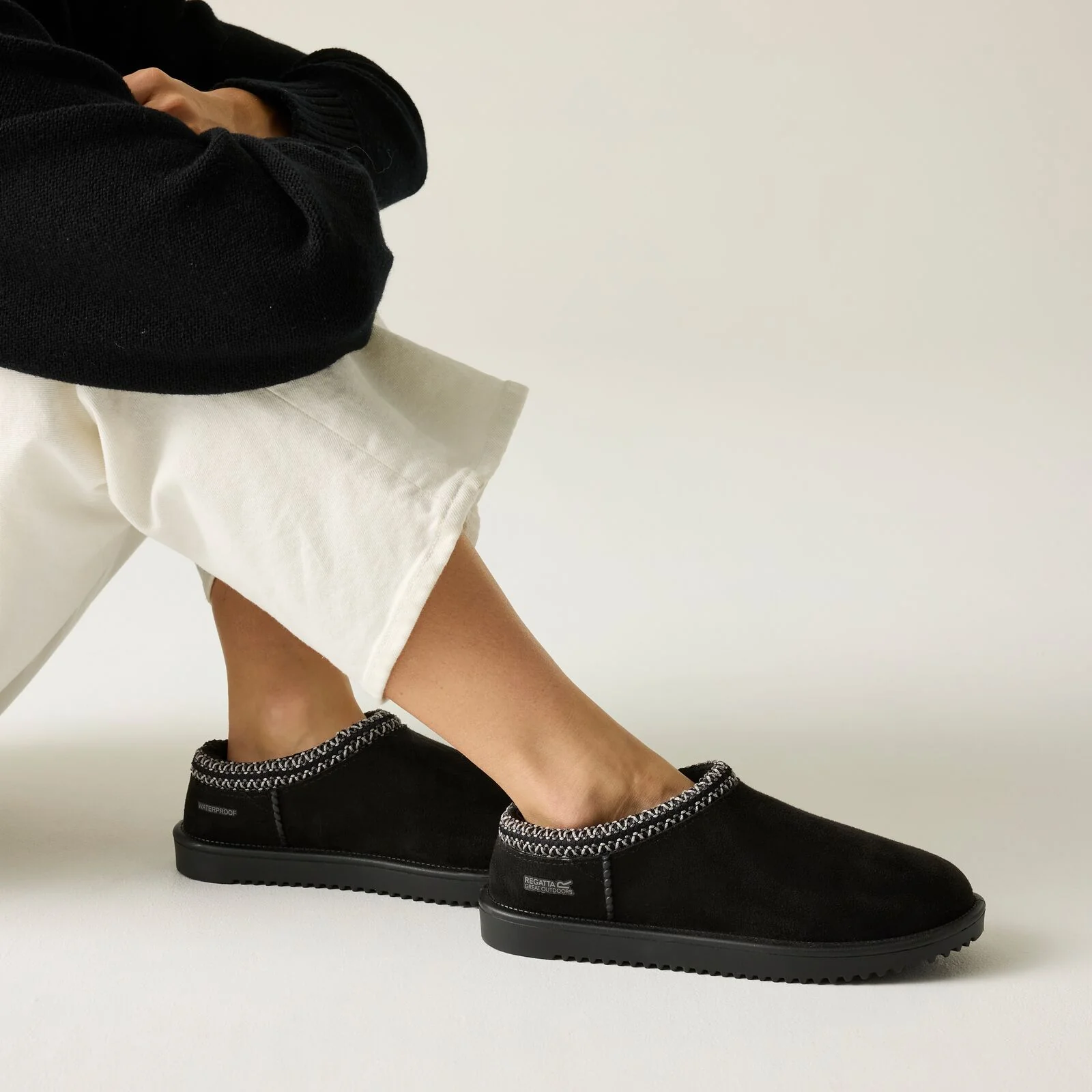 Regatta Womens Risley Fur Lined Waterproof Flat Mules - Image 13