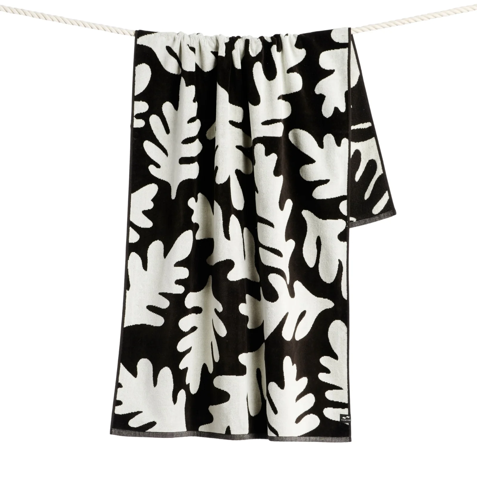 Slowtide Hele Premium Woven Beach Towel - Image 4