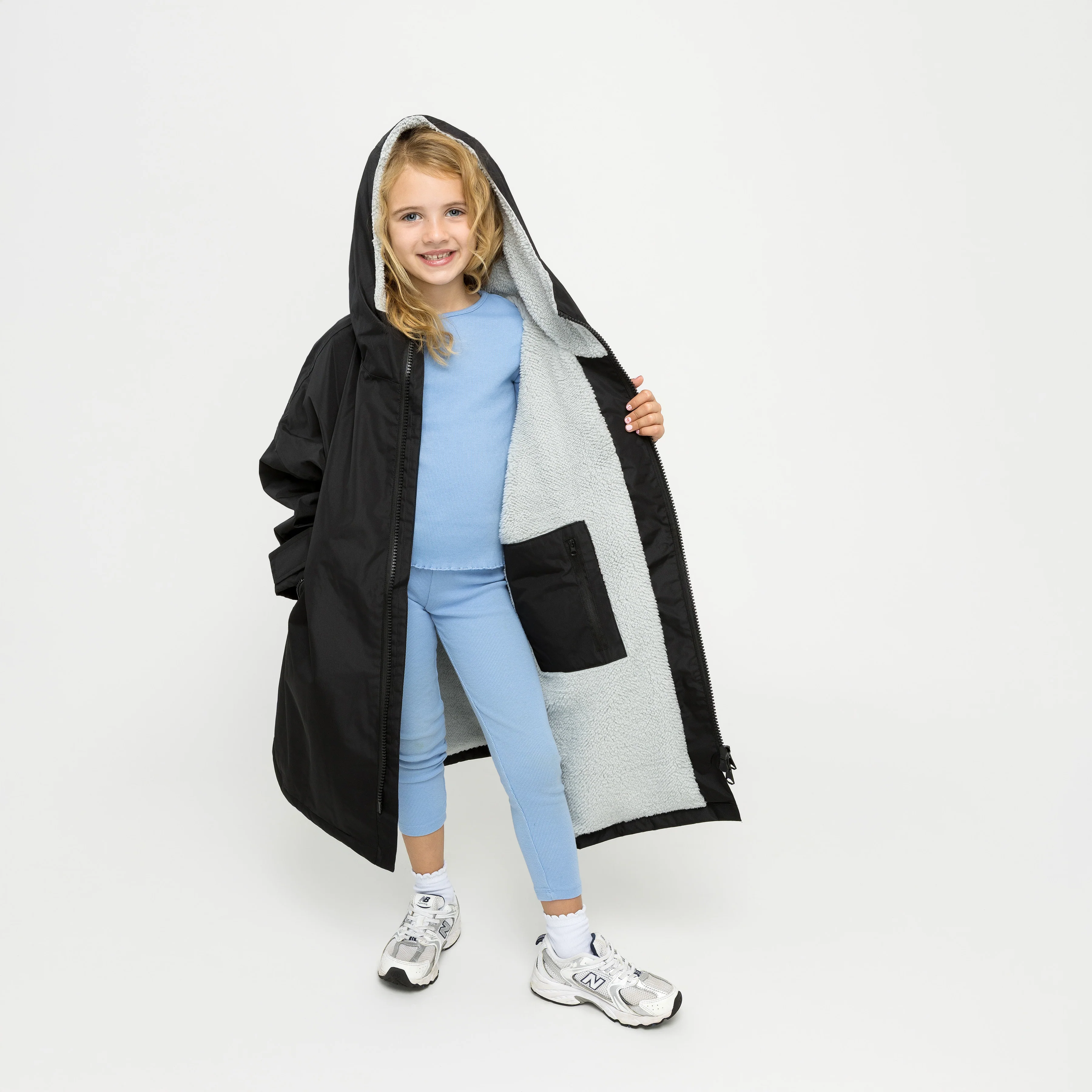 Snuggaroo Kids Waterproof Hooded Changing Robe - Image 24