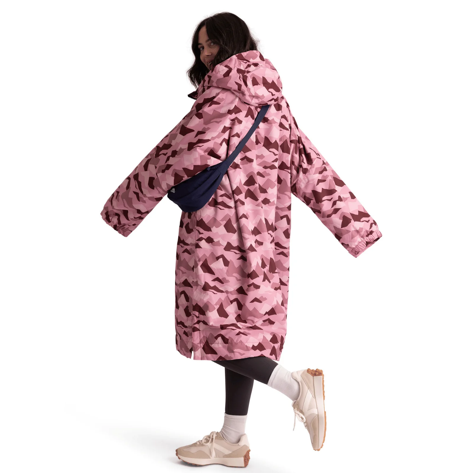 Trespass Havelock Waterproof Changing Robe - Image 18