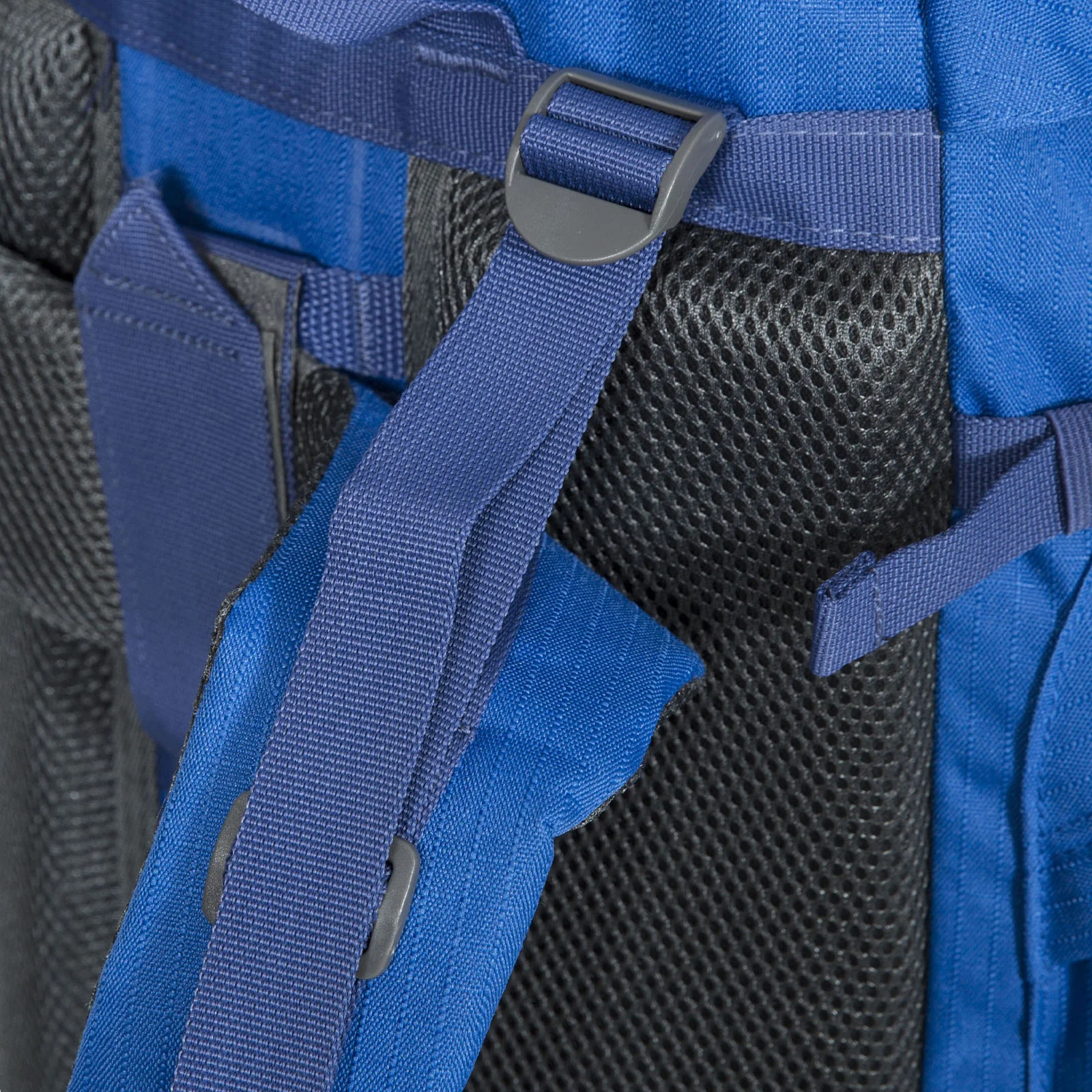 Trespass Trek 66 Waterproof Treking Rucksack - Image 18